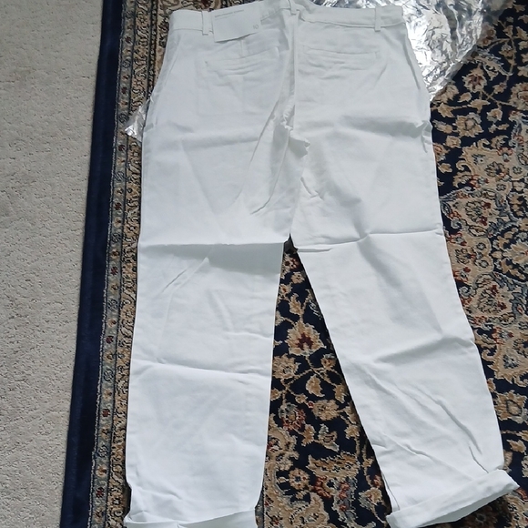 LOFT Crisp White Chino Pants - Picture 6 of 9